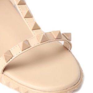Flat Sandals- Nude
